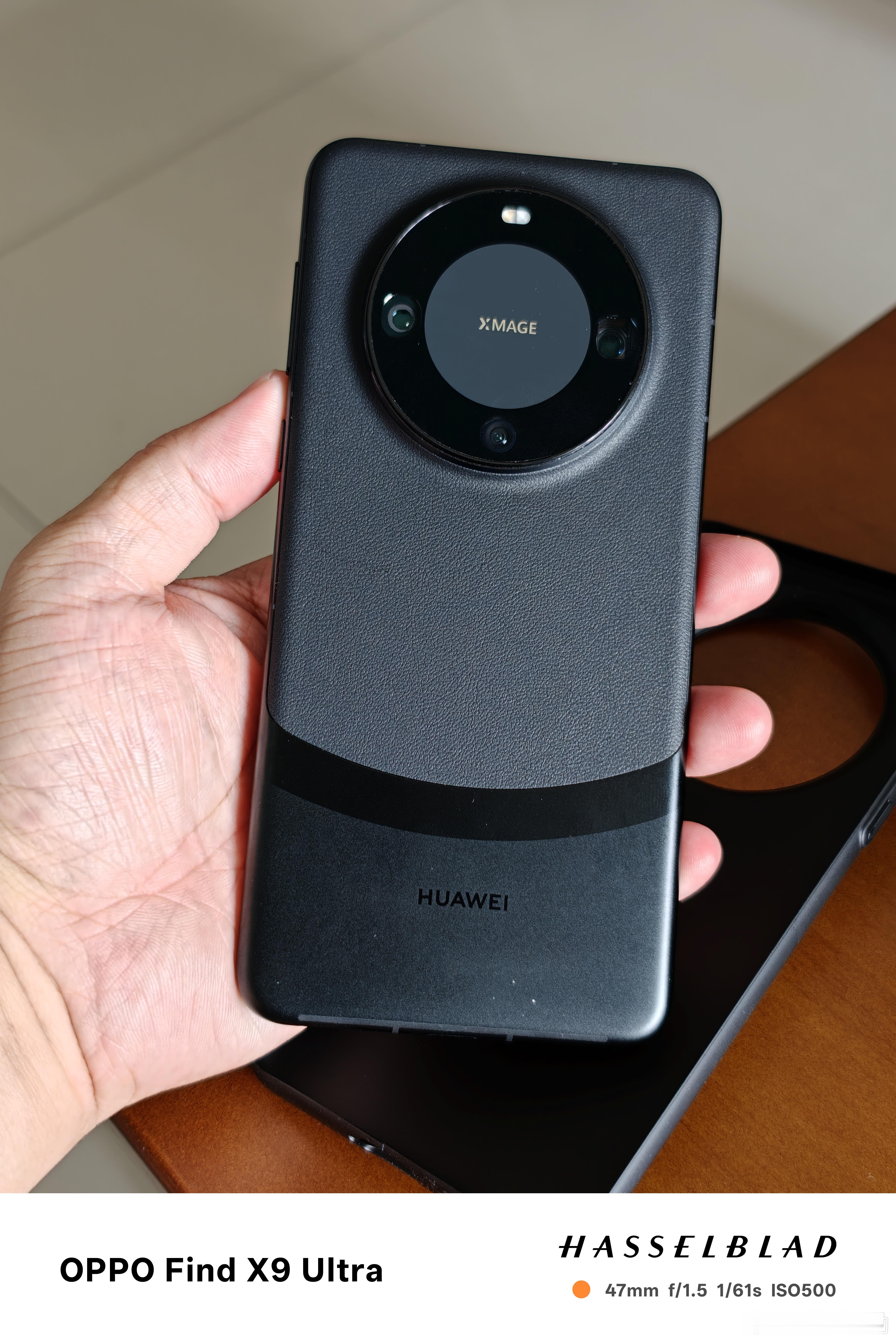 华为mate60pro+，16+1t宣白，过保了，25年10月用care+在官方