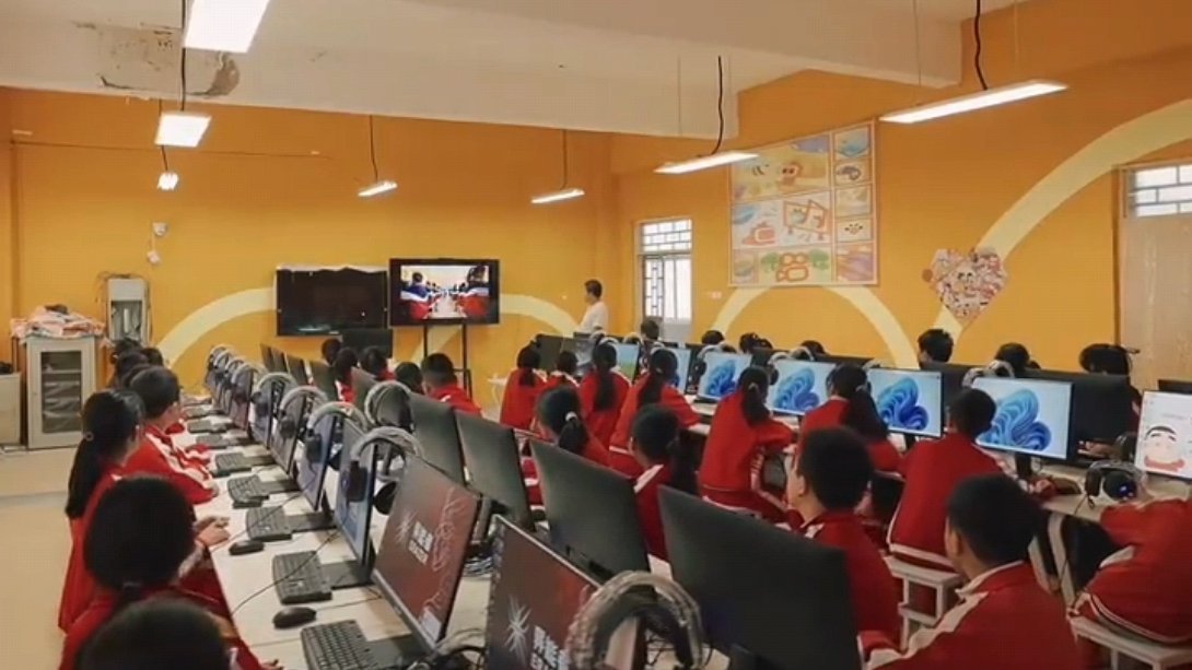 乡村小学已经通过AI学起编程了10后的课堂已经开始用上AI了AI走进乡村小学开设