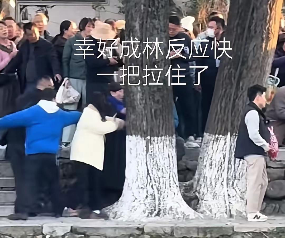 想不到这次成功的安徽行背后，宇辉竟然还遭遇了一次这么严重的突发险情！
据网友发视