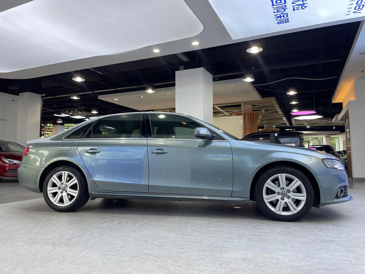 车子不怕开 就怕你不好好养
12年跑了16万公里的A4L
关键还是一手车[捂脸]