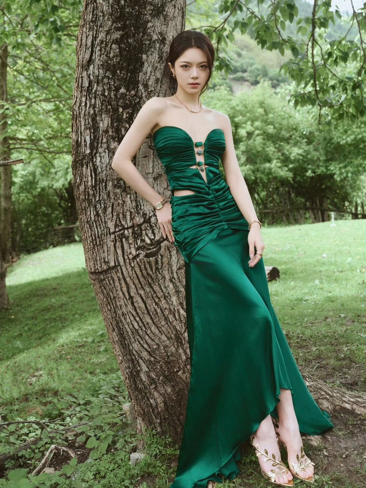 孙怡赵今麦同框神仙同框来了孙怡温婉大方，赵今麦鲜活灵动，两种不同气质碰撞，每一帧