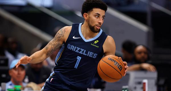 孟菲斯灰熊后卫小斯科蒂·皮蓬将接受右脚籽骨切除手术，以解决右脚大脚趾的疼痛问题。