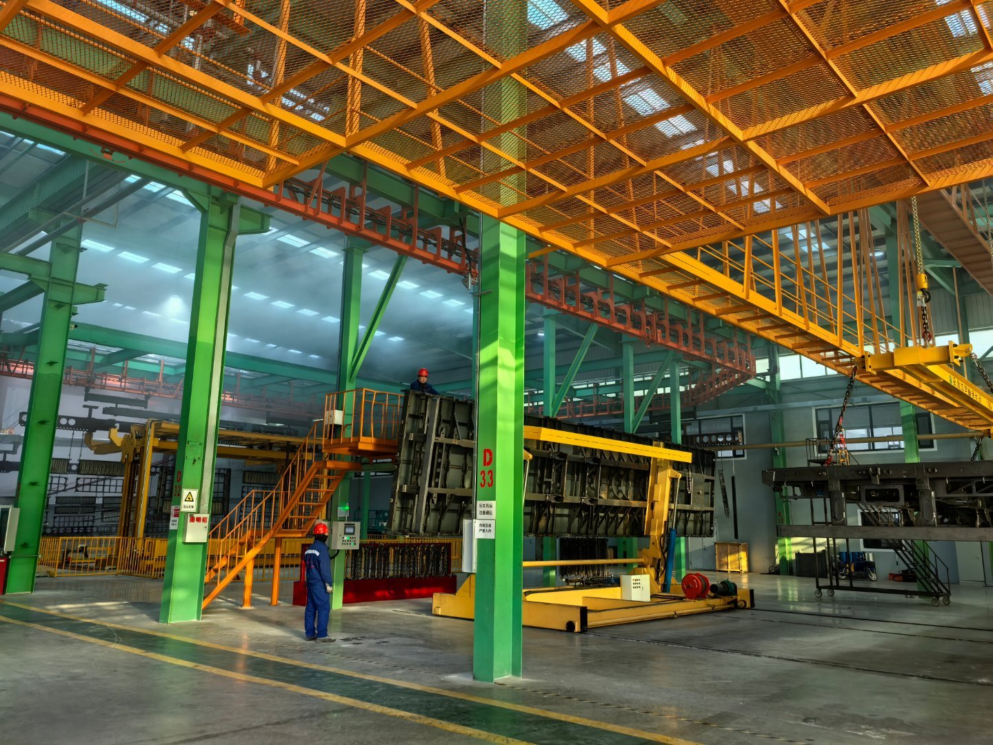 冬日雪暖阳 辽宁金天马深耕专用车制造与钢材深加工，年产能达2.6万辆专用车及20