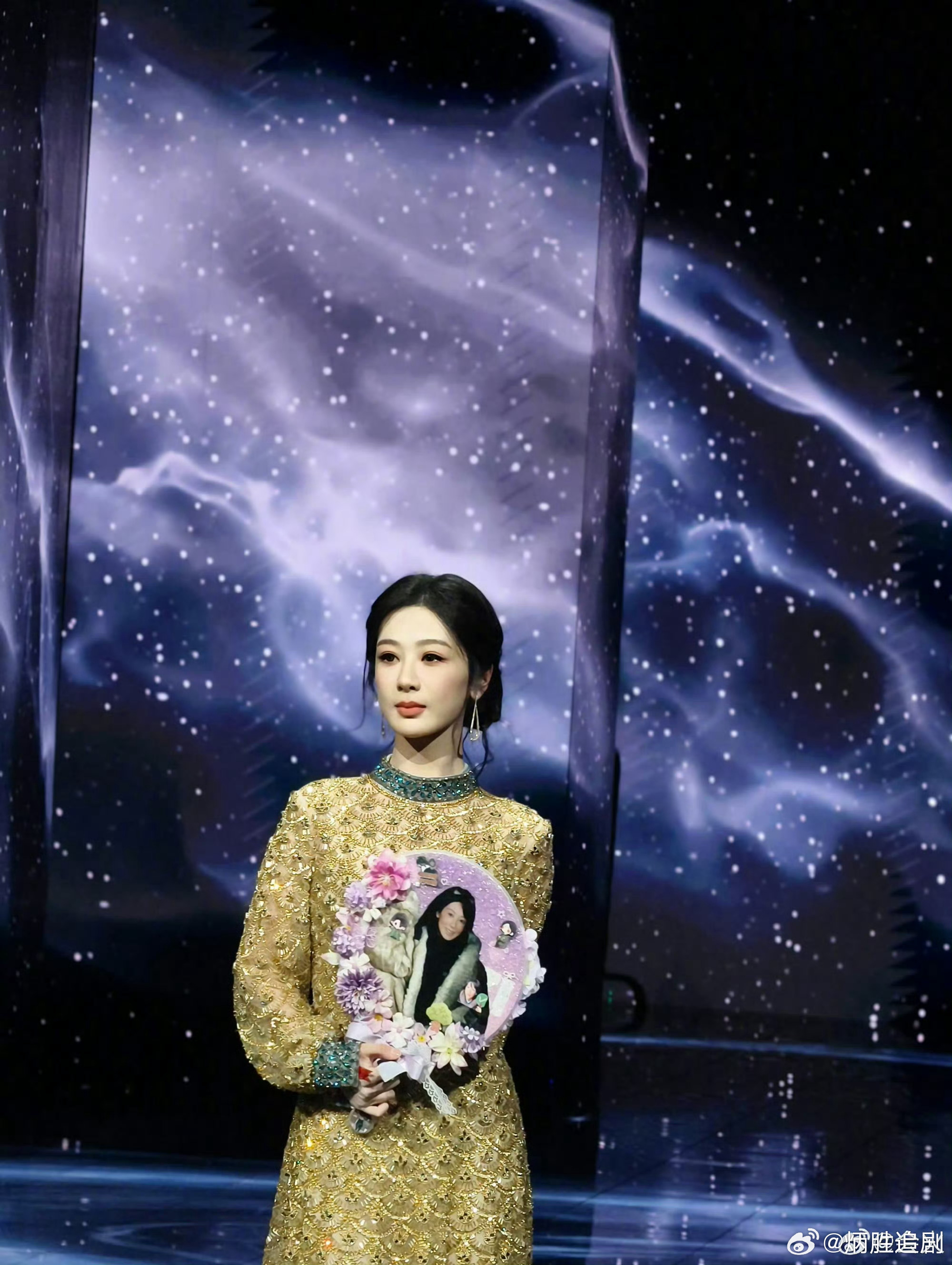 杨紫生图好绝！支持白菊 杨紫 大花气质