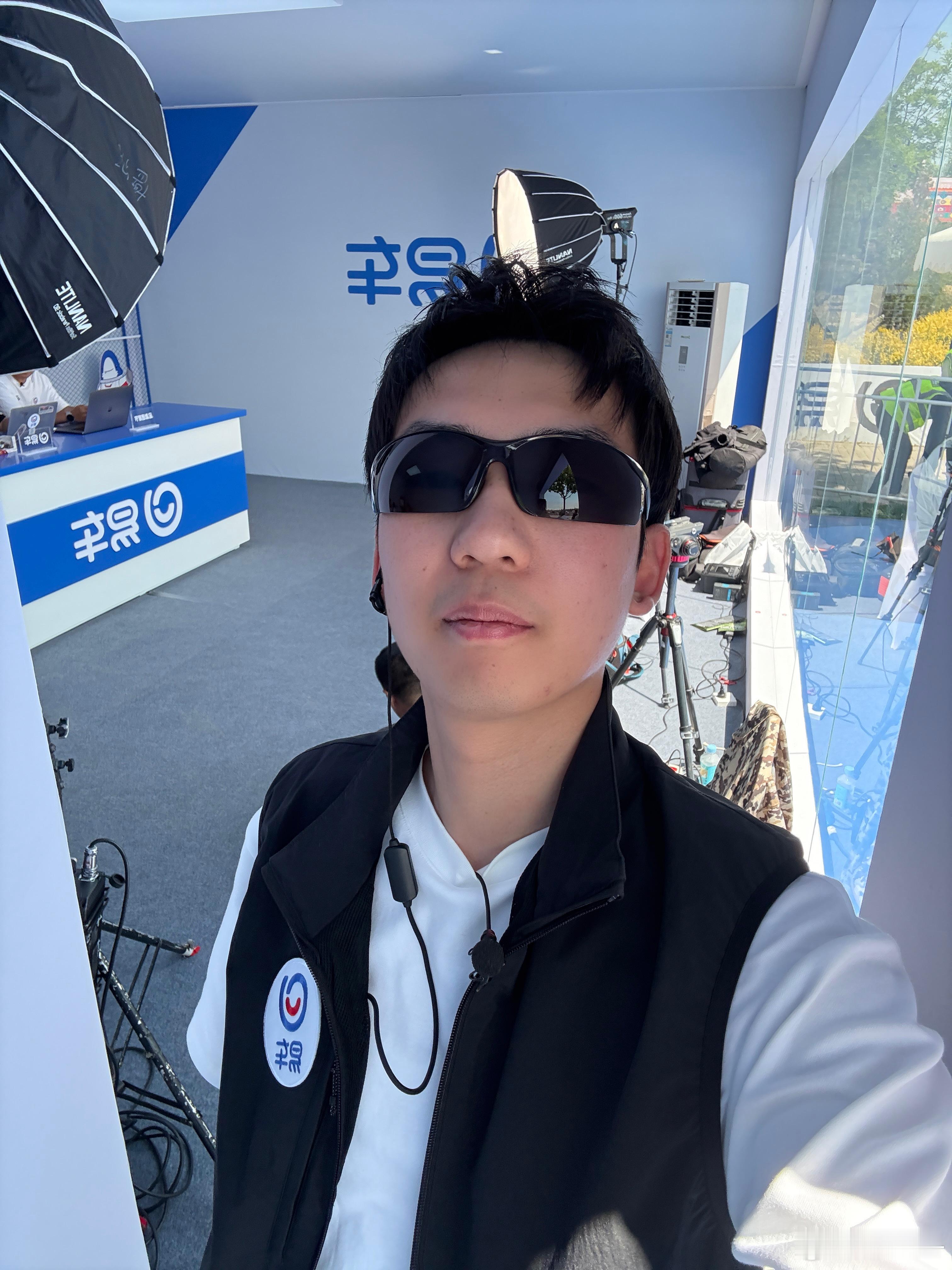 哈哈一会十二点开始解说我最喜欢的肥皂盒比赛  ​​​