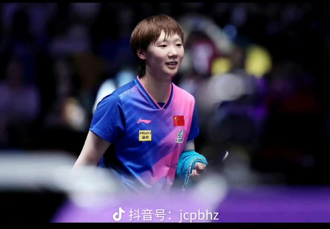 全运会女团
小组赛C组
黑龙江队3:2天津队
四局比分
第一局
范姝涵/张瑞3: