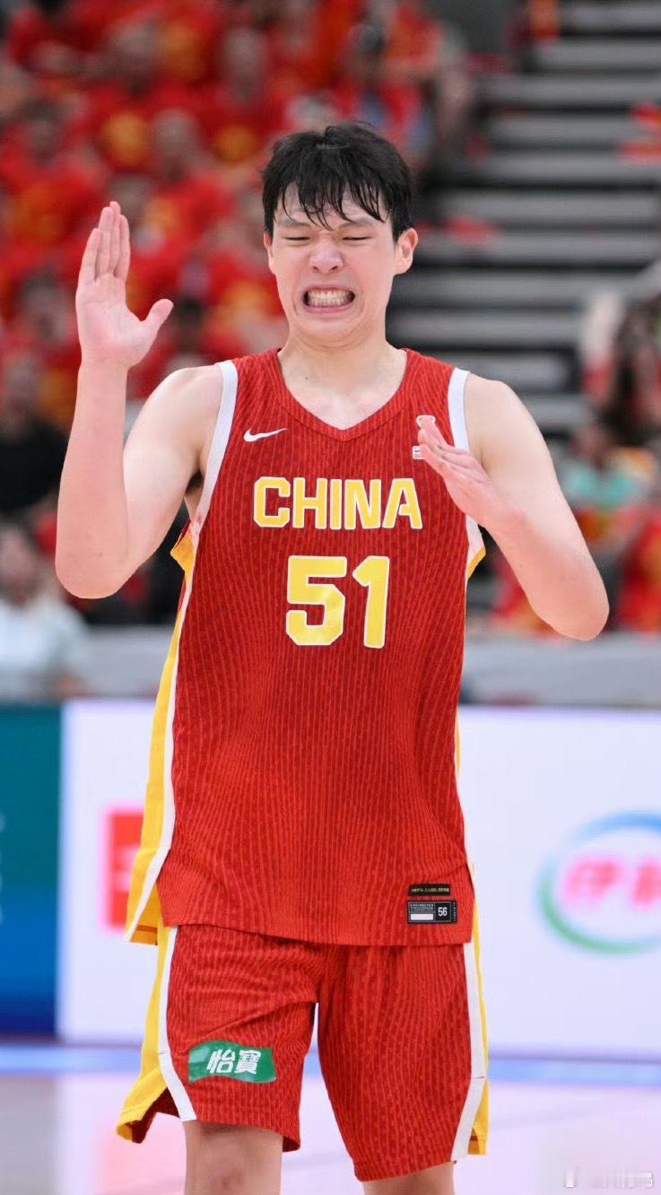 中国男篮绝杀黎巴嫩男篮杨瀚森绝杀这是一场惊心动魄的胜利！恭喜中国男篮！在主场压力