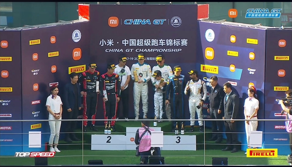 雷总颁奖~china gtchinagt赛道巡游小米汽车车型到齐CHINAGT赛