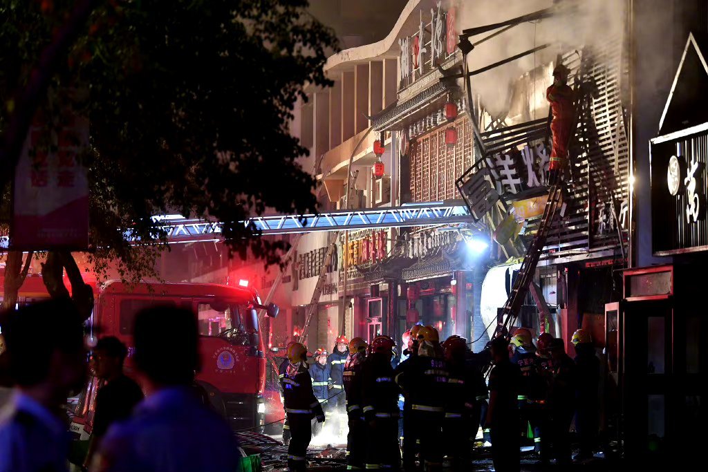 #银川烧烤店31死燃爆事故原因公布# 2023年6月21日，银川市兴庆区富洋烧烤