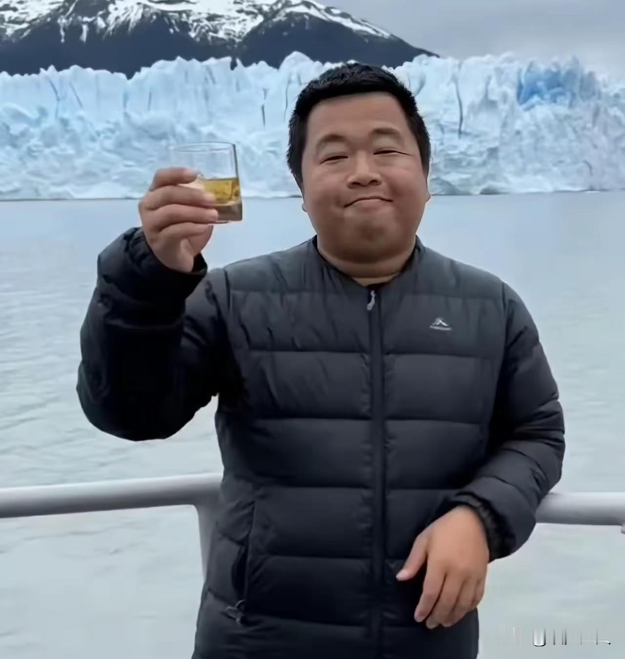 蓝战非谈爱情：我不玩了，我把桌子掀了，你谁爱跟谁玩跟谁玩去。

蓝战非这段话说得