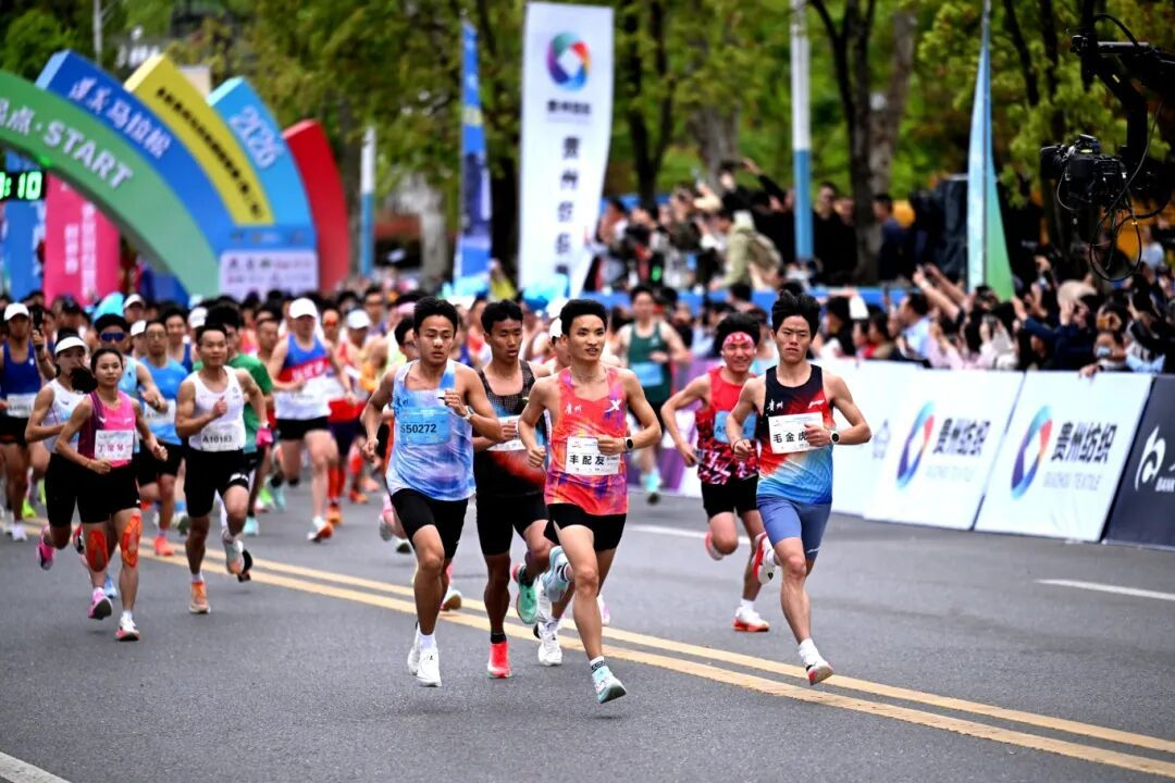 #丰配友遵马卫冕# 2026遵义马拉松男子马拉松国家纪录保持着丰配友以2小时14