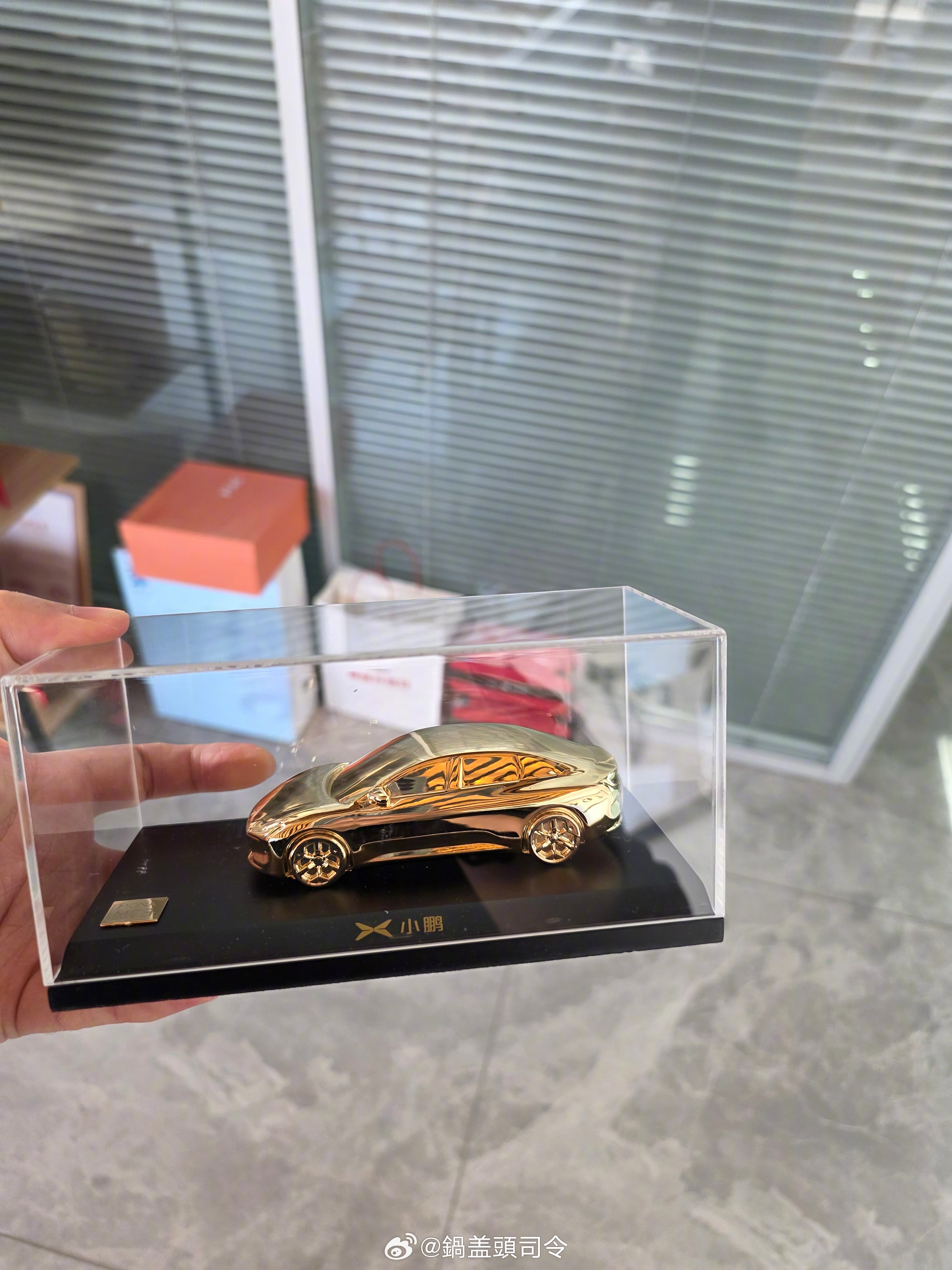 小鹏送的车膜，喜欢么？点个赞送铁子。 ​  ​​​