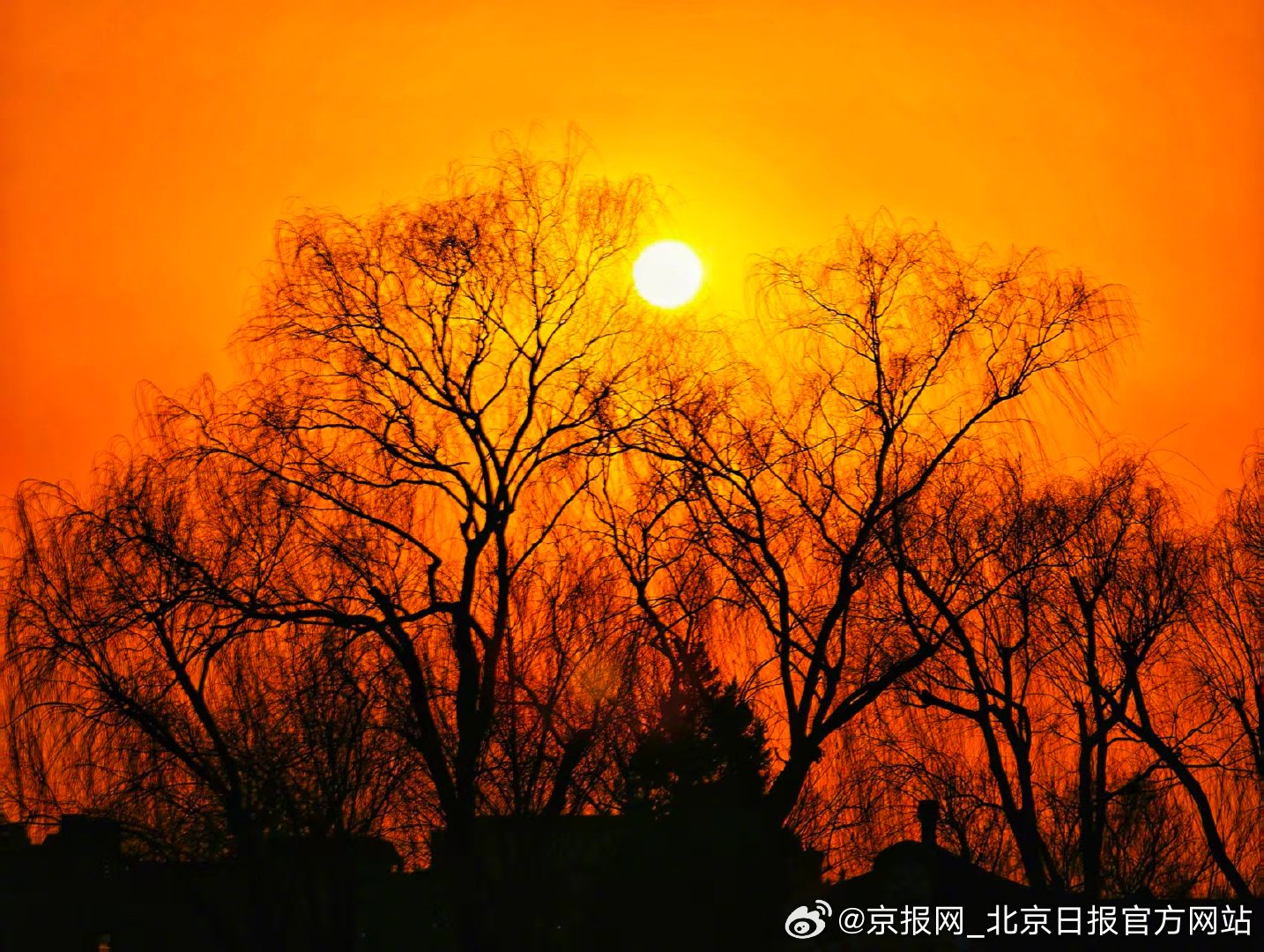 【#北京夕阳弹响晚霞变奏曲#】#北京晚霞有自己的freestyle# 1月27日