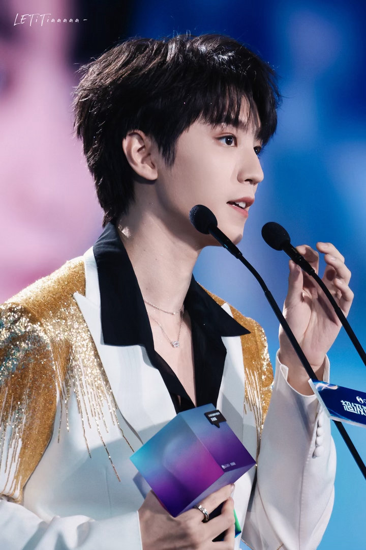 乘风2026官宣王俊凯乘风送考人，回长沙啦！玩得开心呀小凯~ 