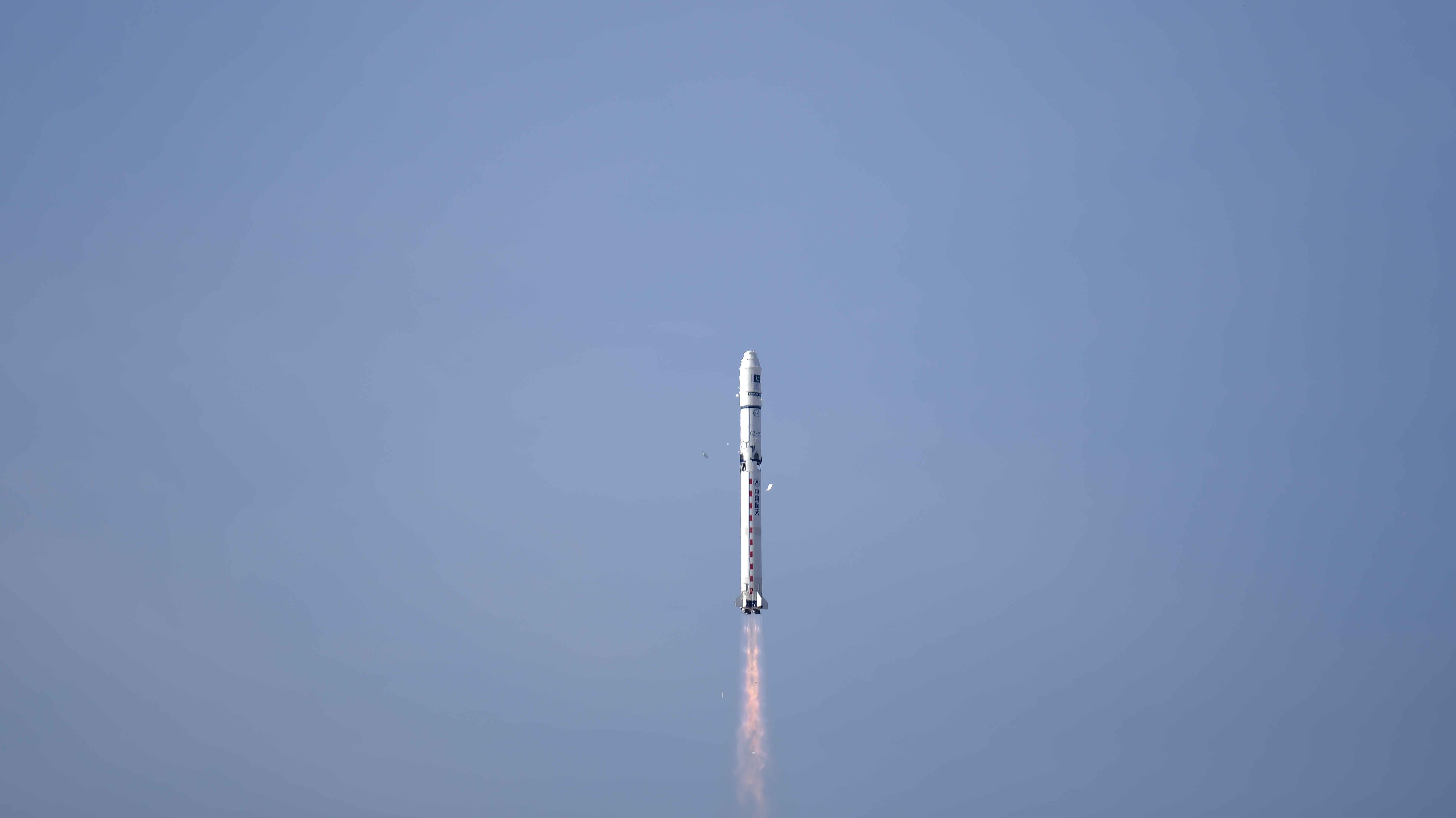 2025年1月17日12时7分，我国在酒泉卫星发射中心使用长征二号丁运载火箭，成
