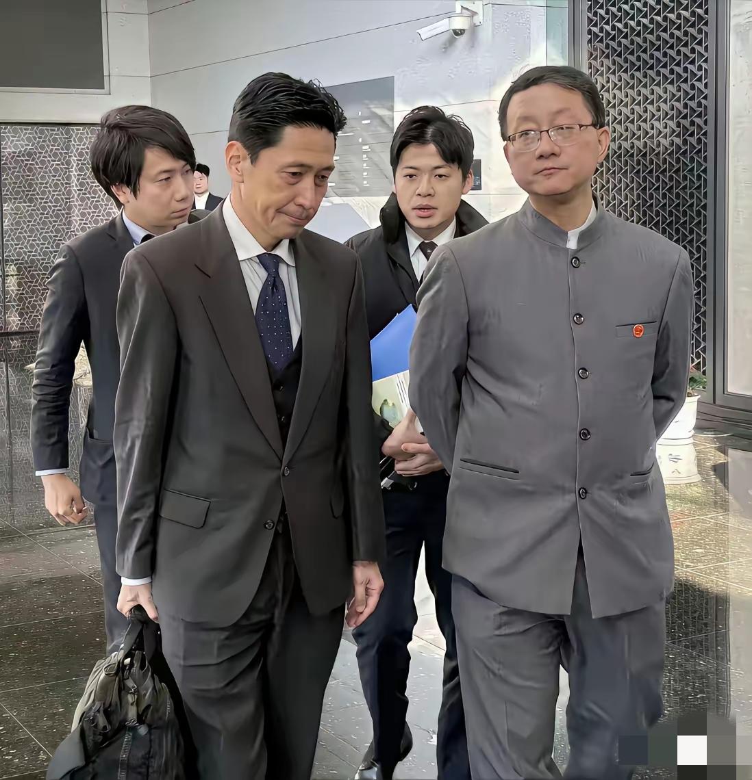 中国股市一定会好起来的。明天大涨。