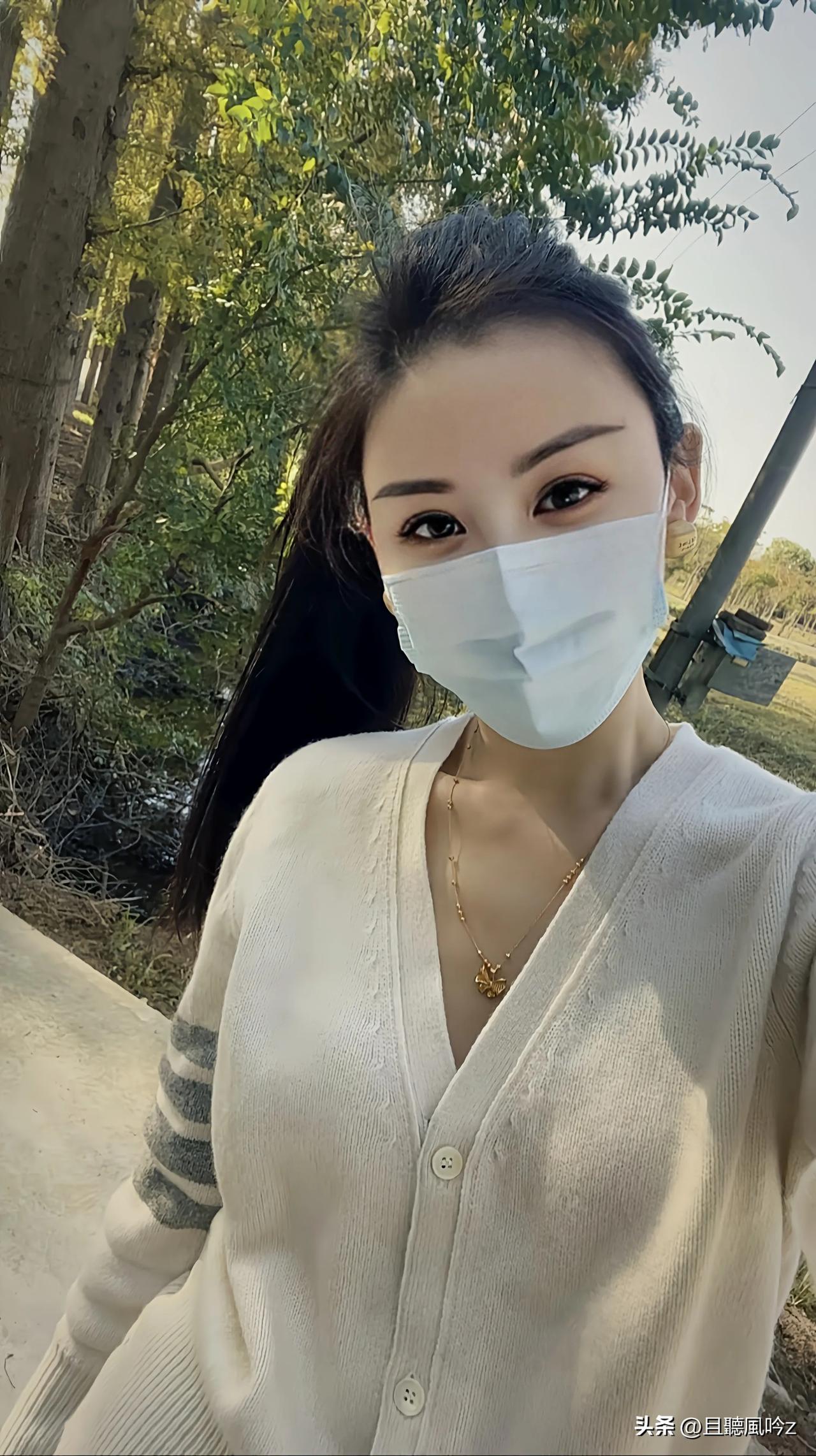 对讨厌的人和事露出微笑，是我们必须学会的恶心。

——毛姆 ​毒舌毛姆 阿德勒这