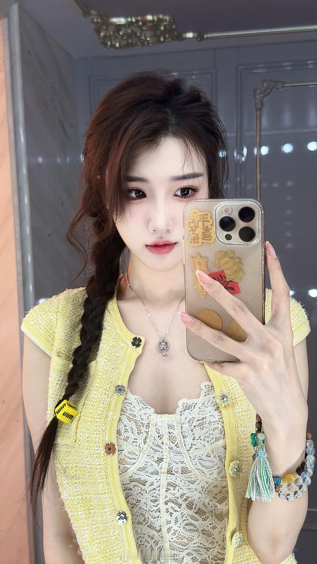 人生啊 不是得到 就是学到 笑笑就好～ ​​​