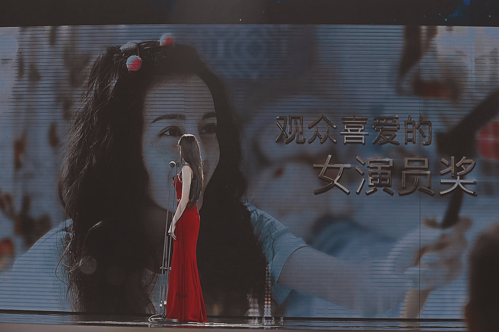 迪丽热巴90花咖位看我不爽，那就看我爽呗