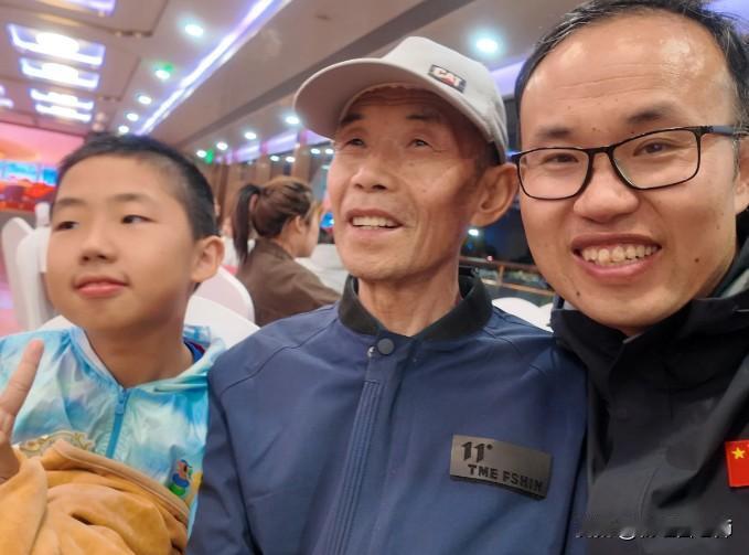 男人也会用唯品会？当然。最近暑期，给家里人买东西比较多，用唯品会的时候被办公室的