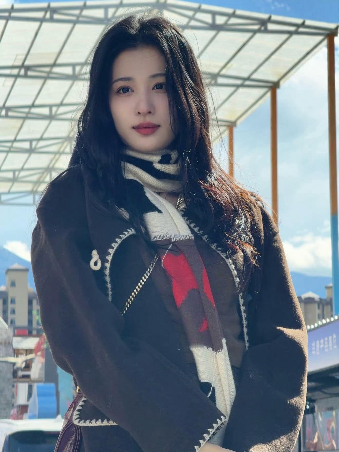 王楚然你美！！！[可爱][送花花] ​​​