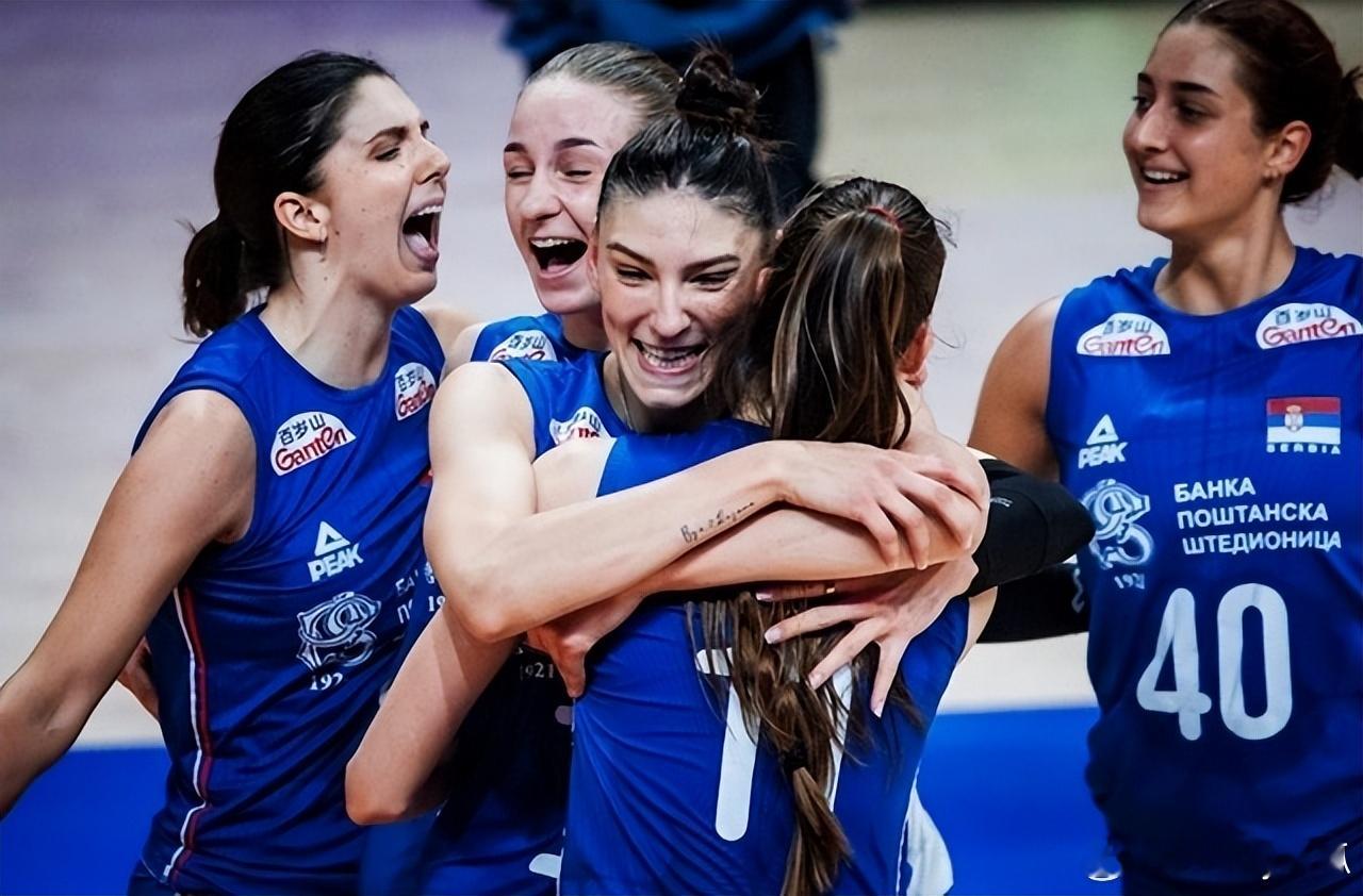 3-1！世锦赛冠军终于赢了，8连败后首胜，中国女排逆转美洲劲旅  北京时间7月1