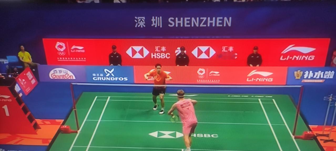中国🇨🇳羽毛球大师赛男单半决赛第二场，世界第三十二位的中国香港🇭🇰22岁