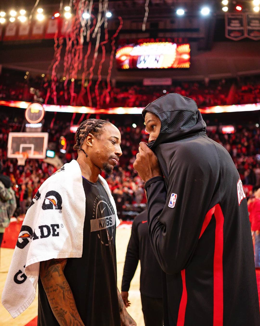 阿赞啊来不来随便投有篮板（纯属YY 毫无可能）新赛季篮不住休斯顿火箭