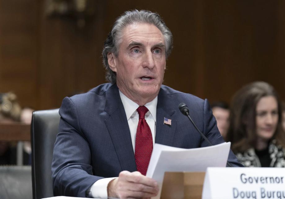 委内瑞拉要为美总统立雕像？特朗普飘了：下台后就去竞选委总统

委内瑞拉，要为特朗