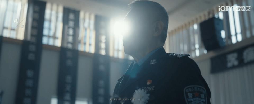 任嘉伦新剧哭着吃饭这段好窒息  真的求求剧集深渊无间别🔪我了，真的好心疼李成啊