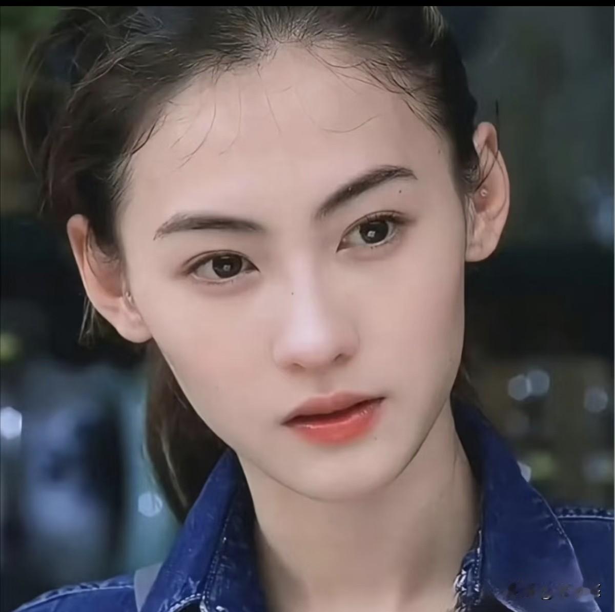 张柏芝真的太有格局了。她跟谢霆锋分开后，从没有在任何公开场合说过对方的坏话，甚至