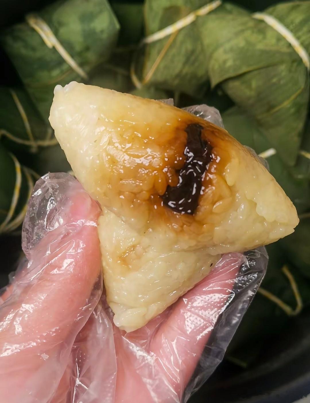 突然发现中国所有的节日都是为了吃这大概就是民以食为天，吃的是美食，传承的是文化，
