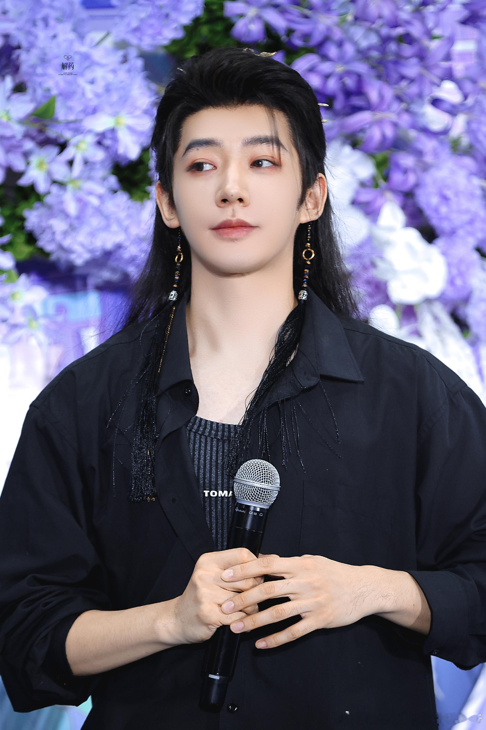 邓为  😍百妖谱 邓为 😍邓为 😍邓为司狂澜每个人都有属于自己的时刻表，别