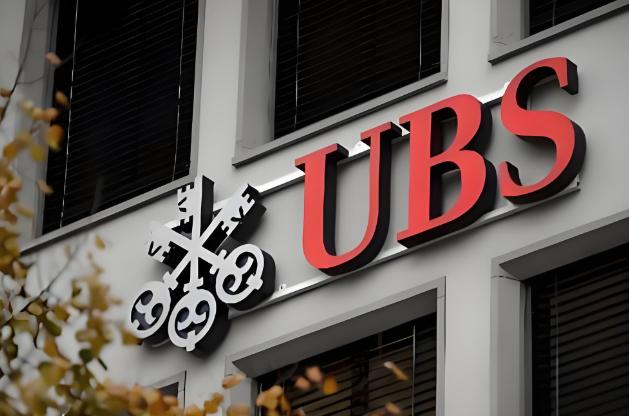 历史开了个玩笑，先倒下的不是乌克兰，而是百年中立的瑞士？

瑞士这次被人盯上，不