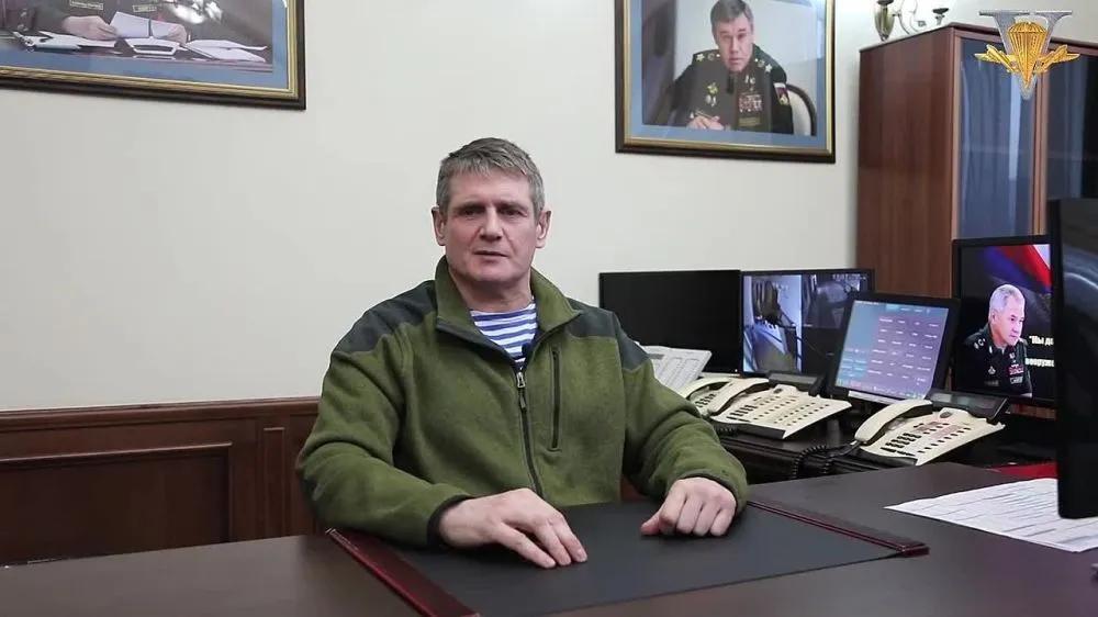 克里姆林宫可能选择特普林斯基作为事实上的战区总司令，因为据报道他在俄罗斯普通民众