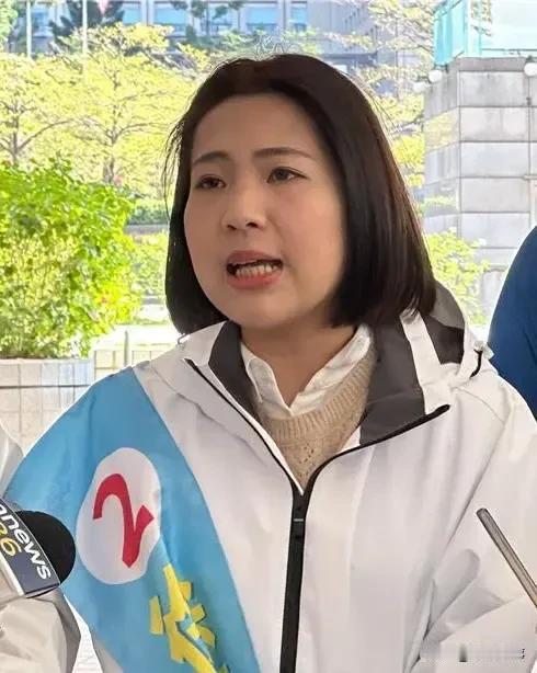 国民党台北立委“三姐妹”三箭齐发，击落民进党“三朵花”胜选！
    台北市“立