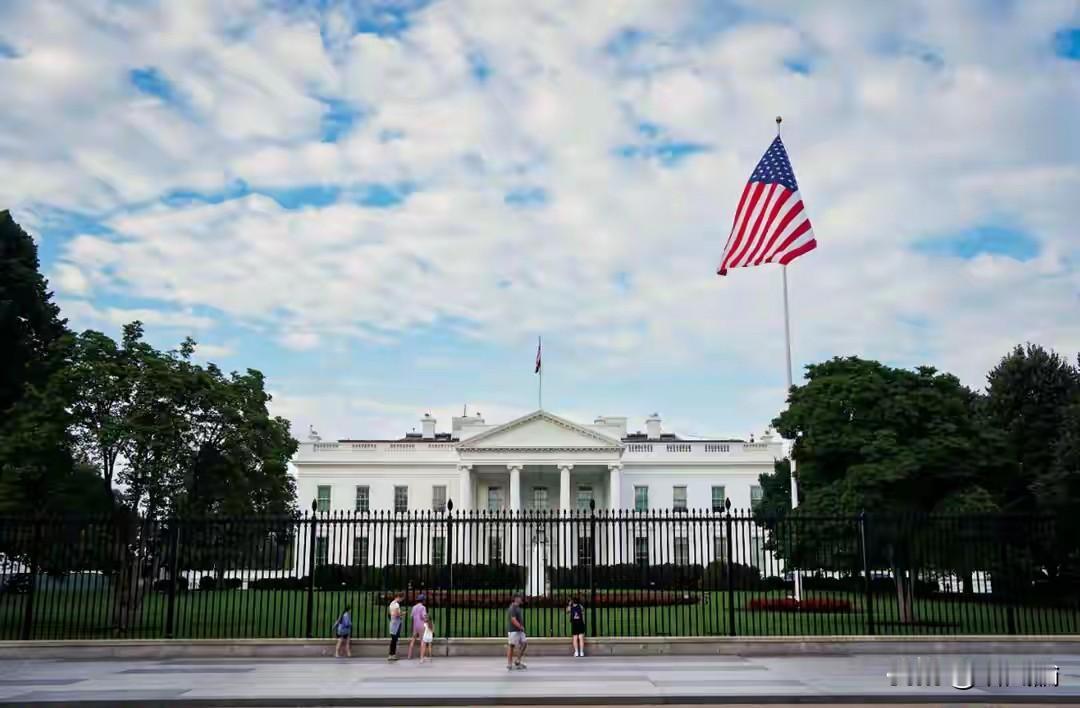 特朗普认怂了？中美合作美方急吼吼行动
白宫这回麻利很，跟中方谈完不到三天，就赶紧