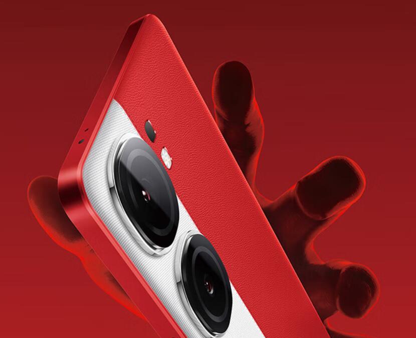 此刻，我提出问题，一台手机最能让人们愉悦的东西是什么？相信很多人一拍脑袋回答是处