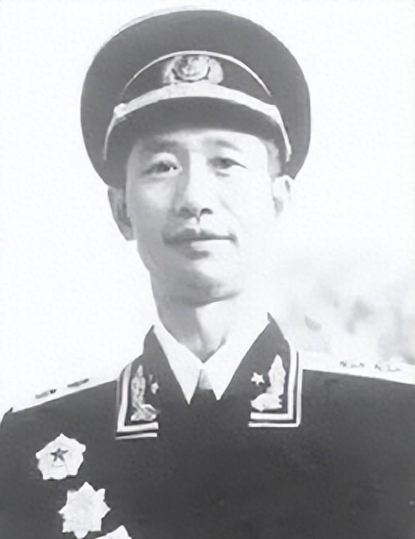 五十年代末，周希汉将军收到前妻来信，竟请求将他们的儿子送去陪伴自己吗？
1937