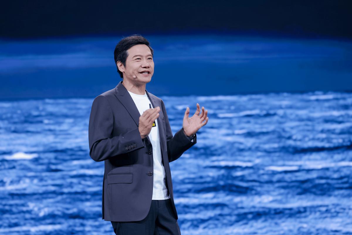 重磅消息！就在最近，小米创始人雷军亲自在社交媒体上确认：初代小米苏7，正式停产了