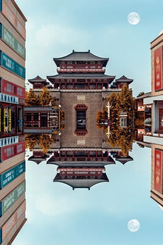 “半部春秋倒过来看！”
这是个什么梗？
琢磨了半天实在琢磨不透，
朋友们，跟你们