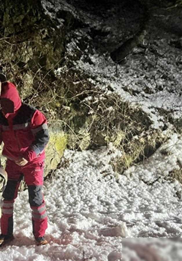 秦岭登山者失联五日后寻回，一人已不幸遇难
在辽阔的秦岭山脉，两位女子踏上了征服自