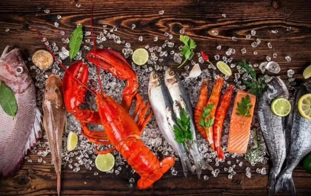 今天看了下以前吃过的日料店，价格一点都没有变化，而且人还是蛮多，估计是周末深圳的