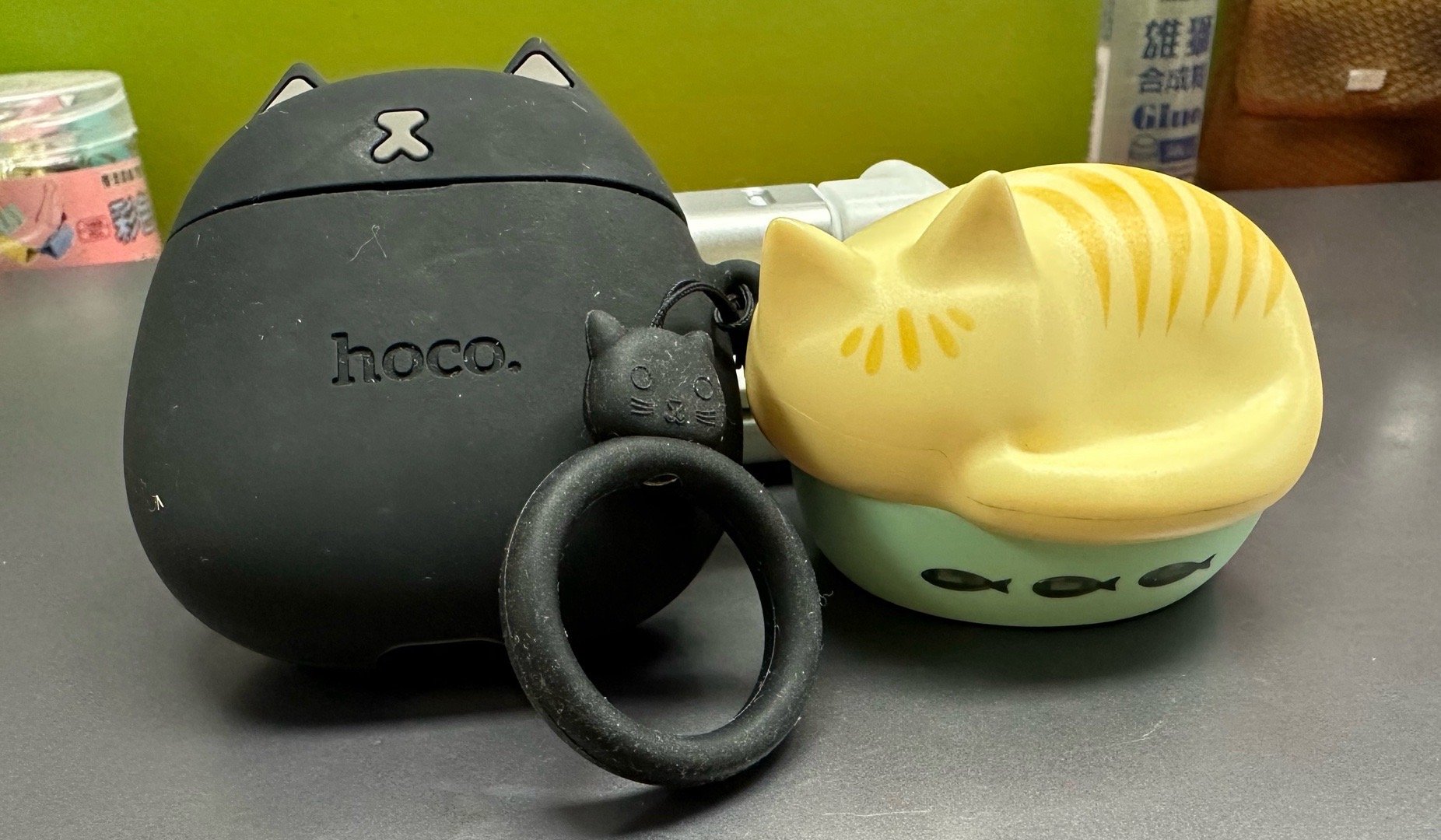 好物分享我的藍芽耳機都是貓咪路線，看到黑貓就挪不開眼了。橘貓那組是因為黑貓的沒有