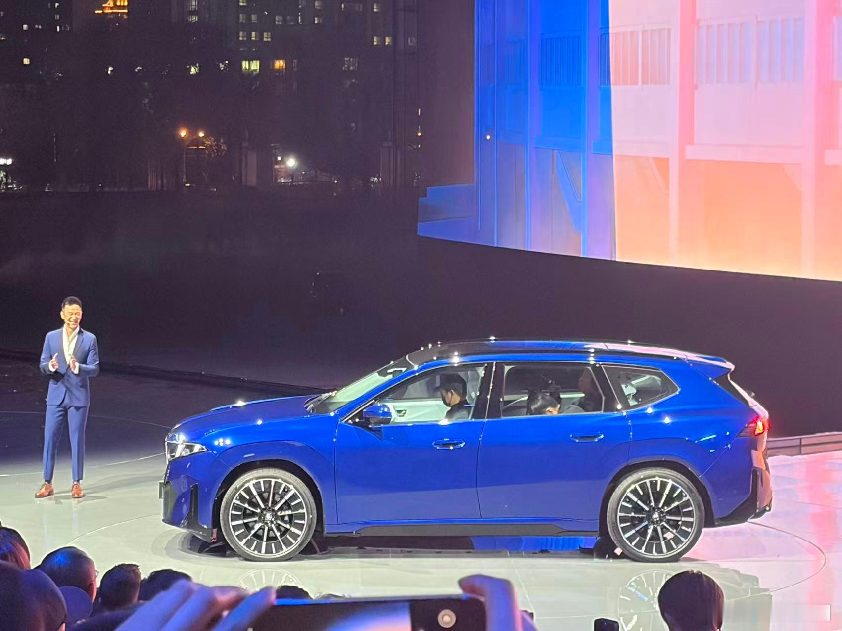 新世代宝马 Neue Klasse这个iX3看着不错啊，比i3更顺…… 