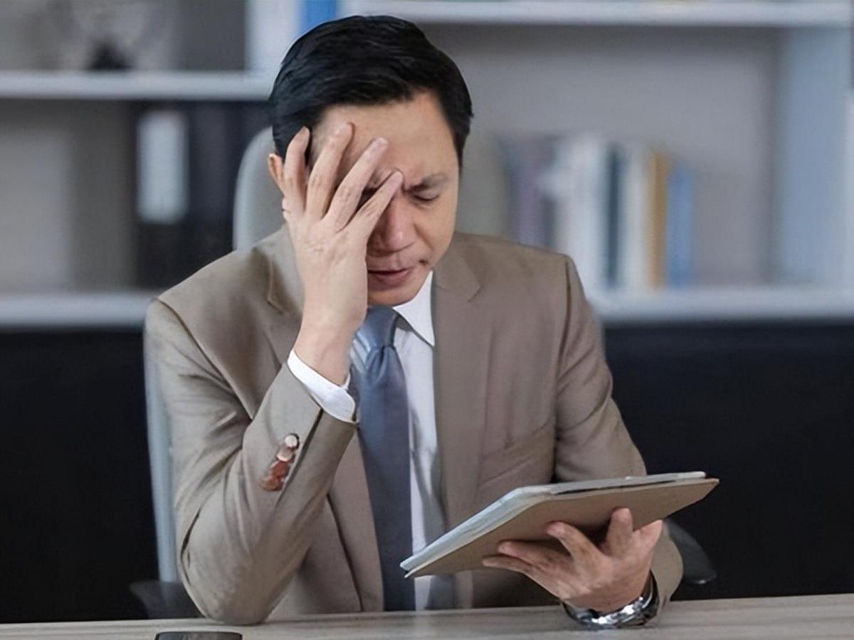 存款百万是福是祸?2026年新规下，四大难题正悄然逼近
你有没有想过，当银行卡余