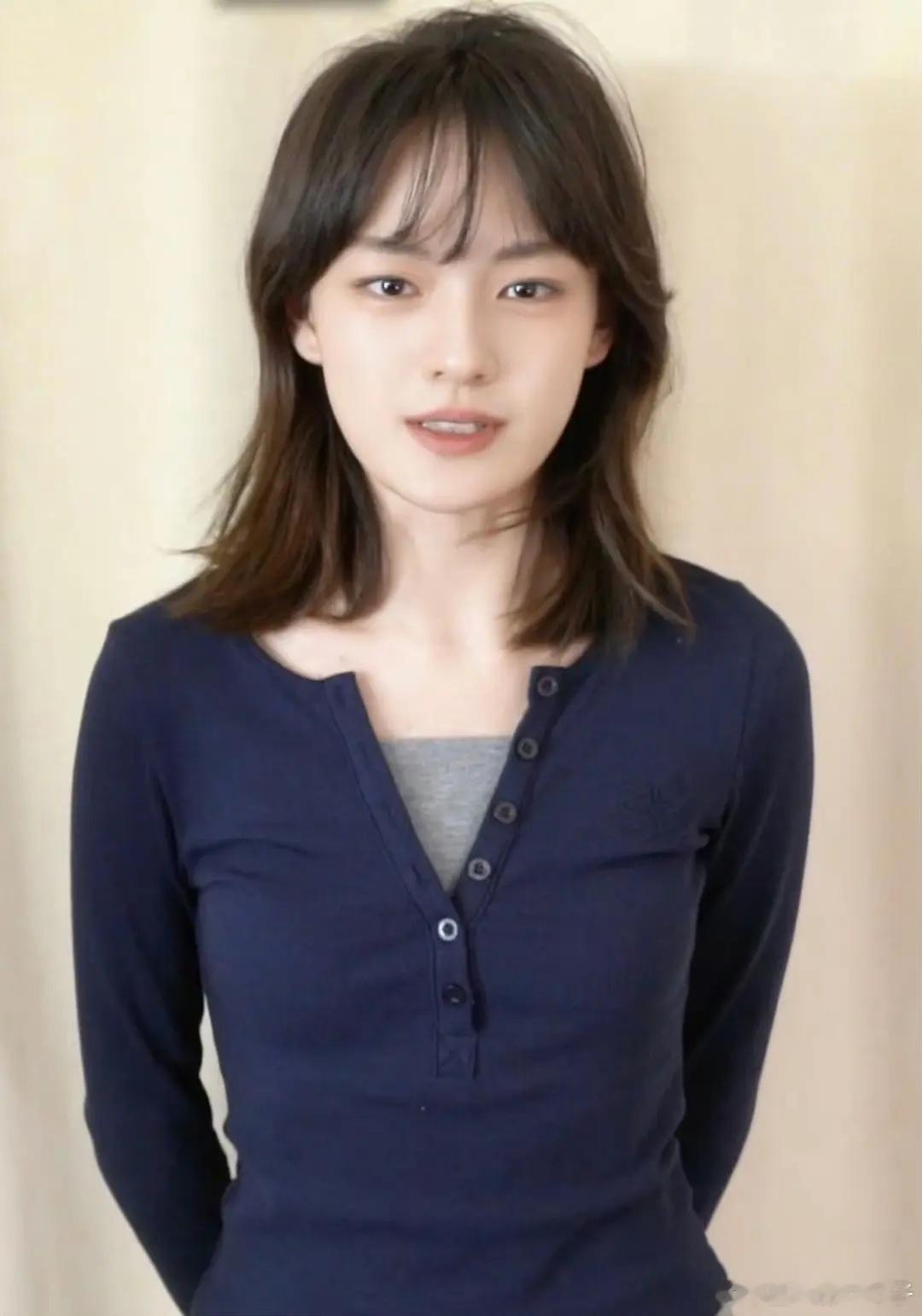 真的好喜欢文琪啊[抓狂][抓狂][抓狂]妹妹的穿搭真的很拿捏我，能不能出出穿搭分