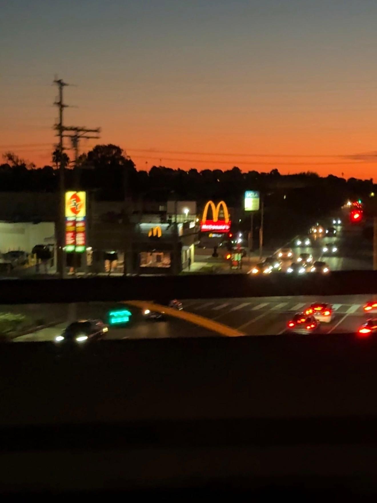 ꙳ ˗ˋˏ🍟ˎˊ˗ ♡ 🍔•₊˚🥤在la一周 终于吃到了！！人总为没有得到