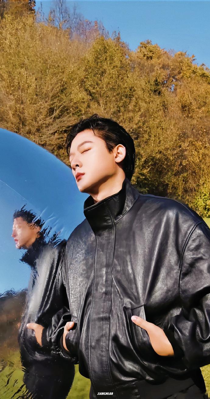 张晚意一捯饬内娱天亮了！ELLEMEN金发造型直接撕漫男降临，从花少糙汉到日剧男