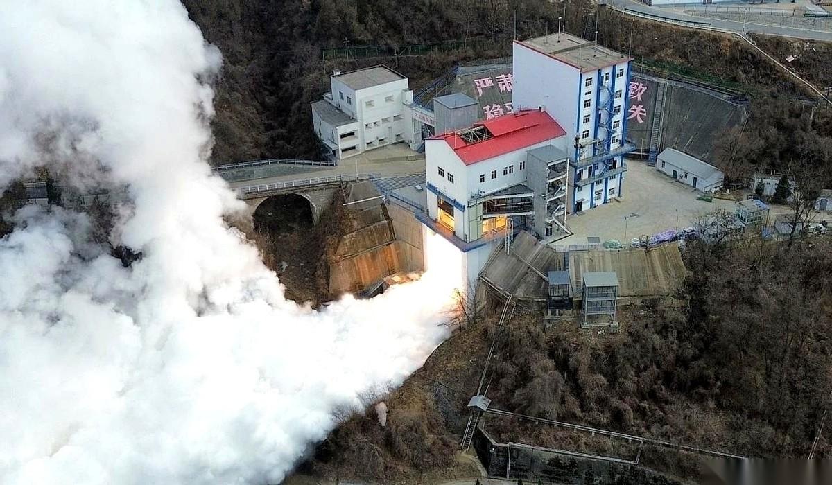 一个快60岁的老家伙，心脏里第一次喷出了最猛的蓝色火焰。
这地方叫501台，19